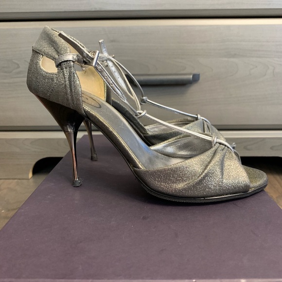 Prada silver sandals size 36.5 - Picture 8 of 8
